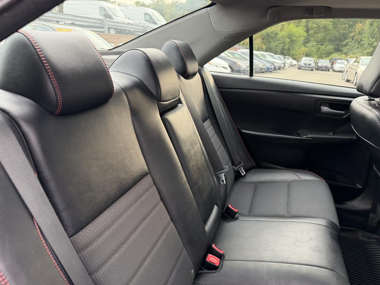 Toyota Camry SE 2017