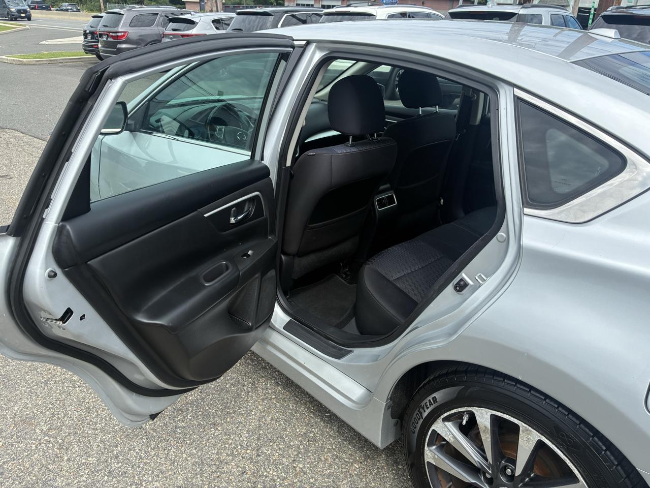 Nissan Altima 2.5 SR 2016
