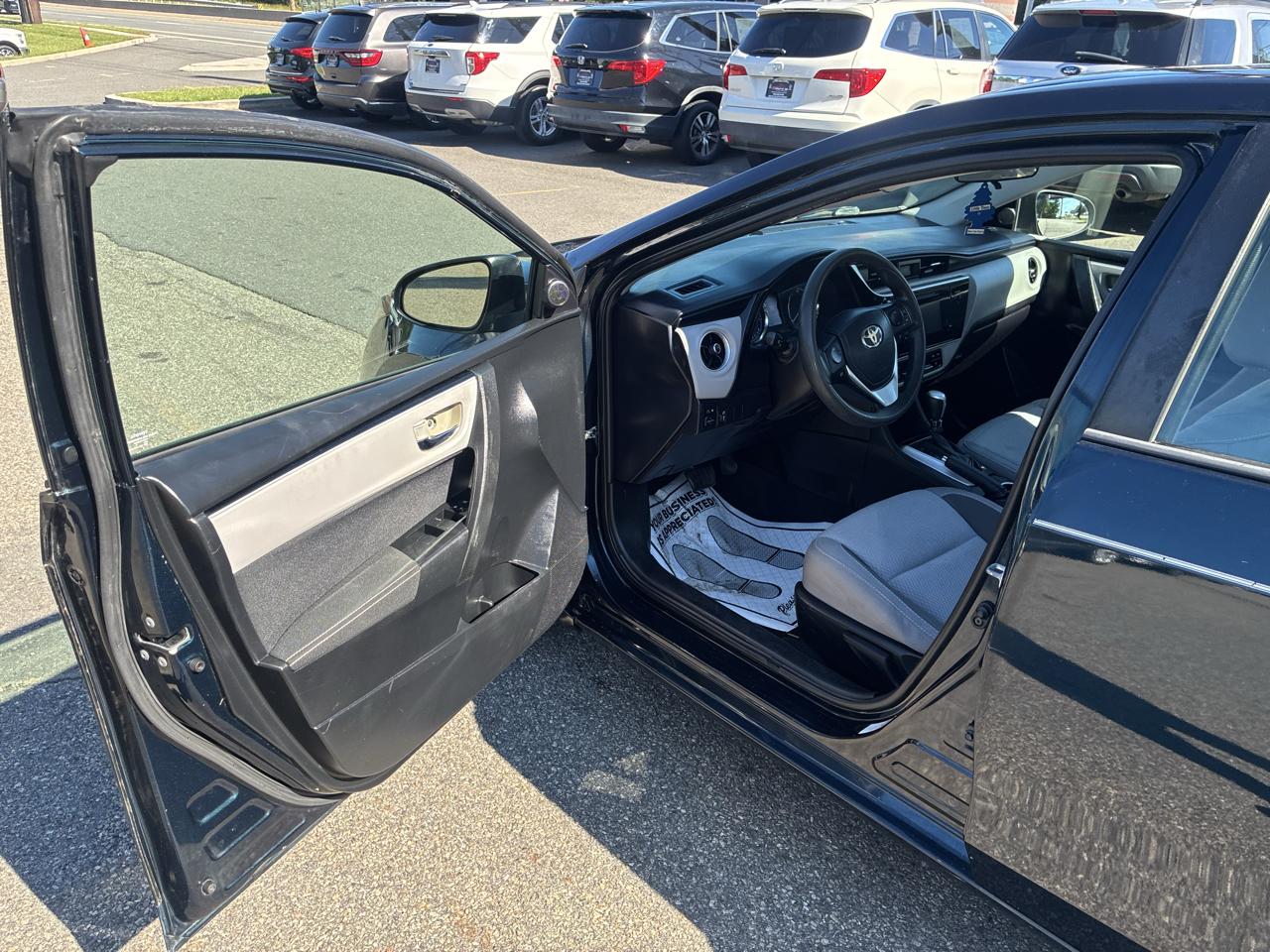 Toyota Corolla LE CVT 2017