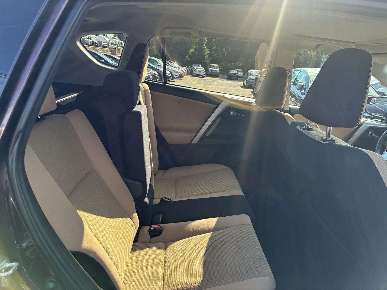 Toyota RAV4 XLE AWD 2016