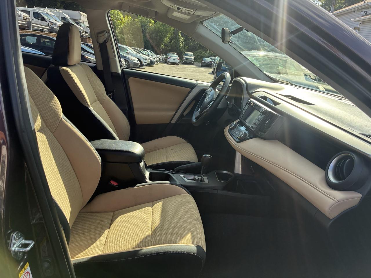 Toyota RAV4 XLE AWD 2016