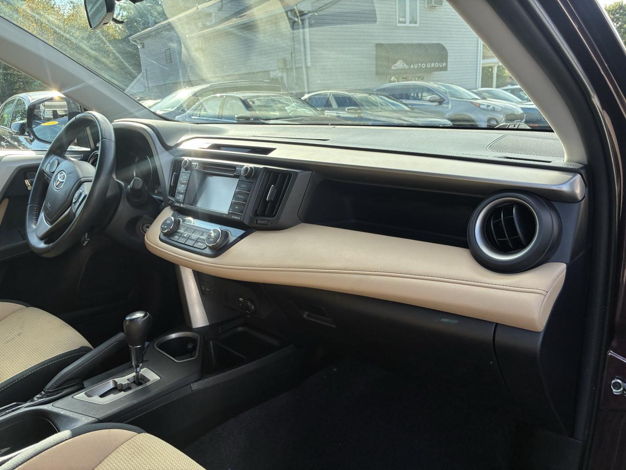 Toyota RAV4 XLE AWD 2016