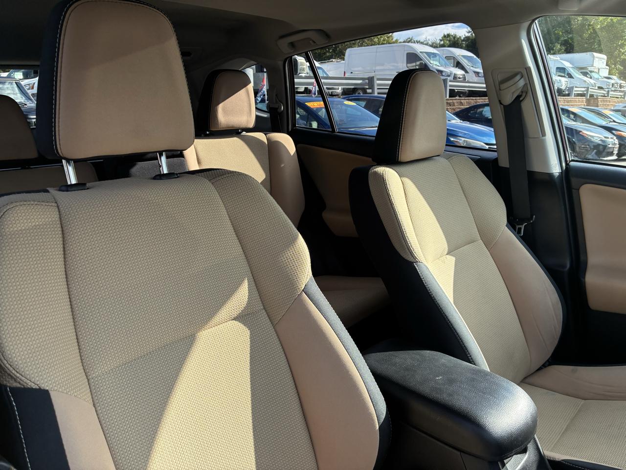 Toyota RAV4 XLE AWD 2016