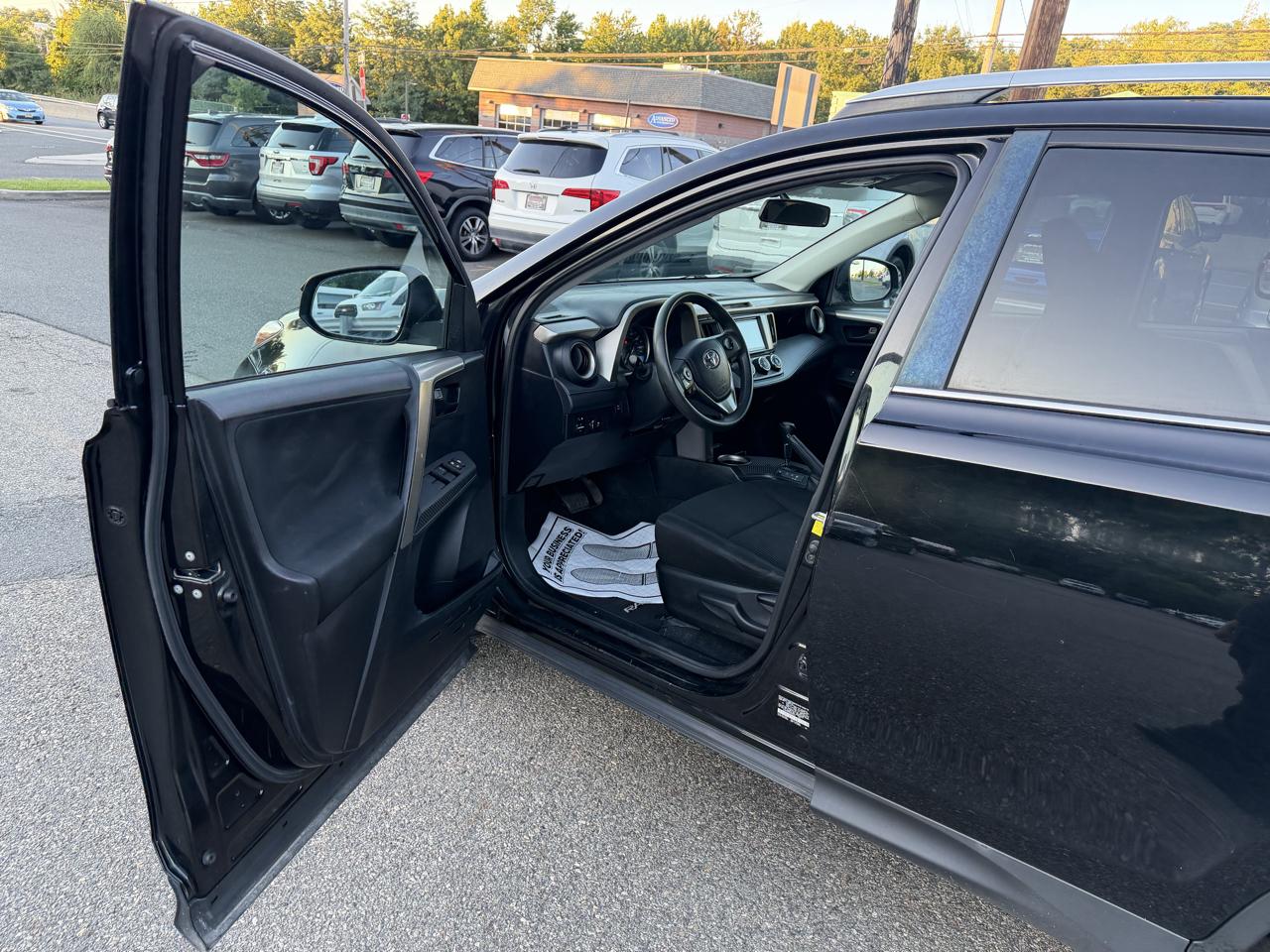 Toyota RAV4 LE AWD 2014