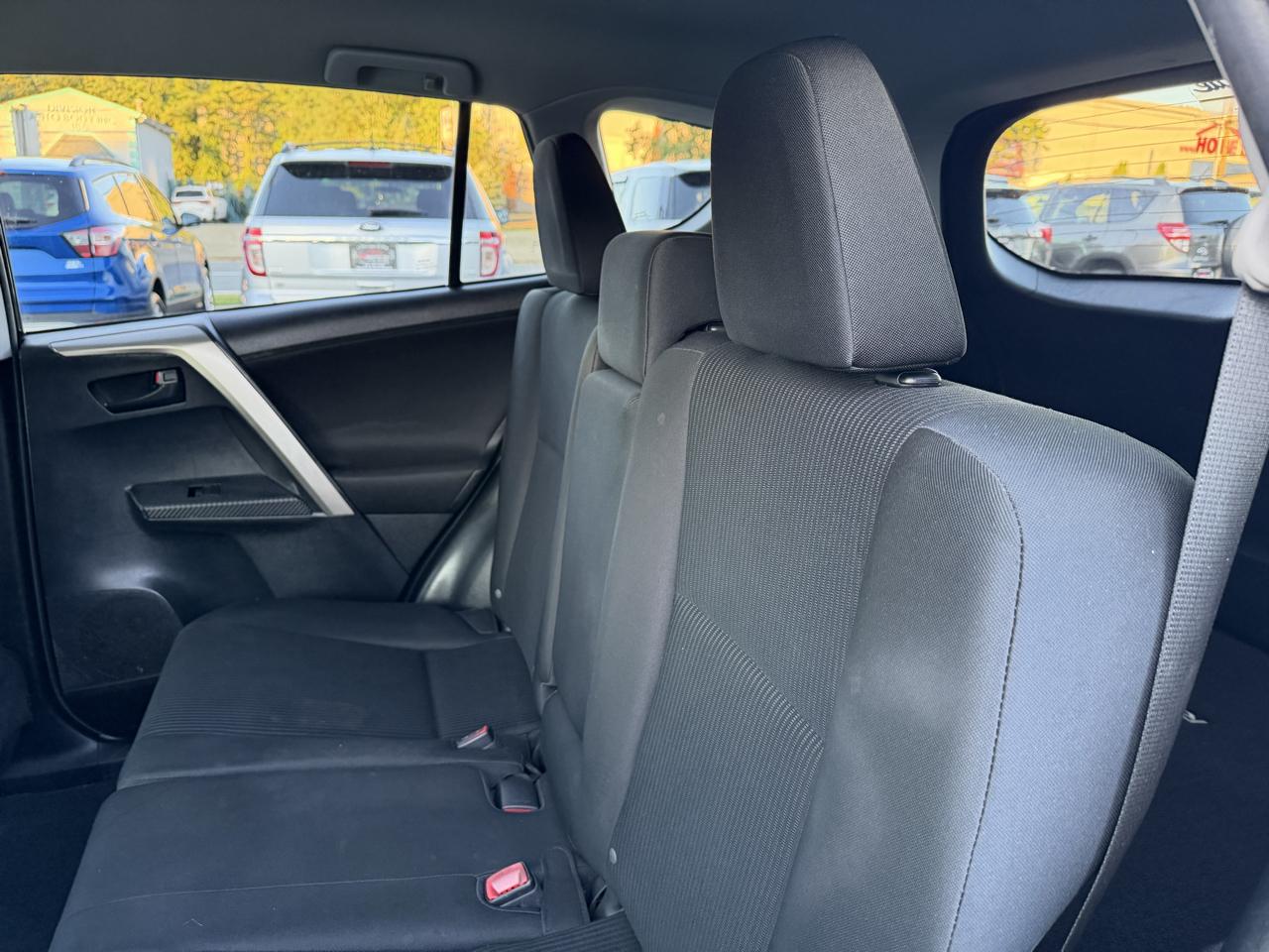 Toyota RAV4 LE AWD 2014