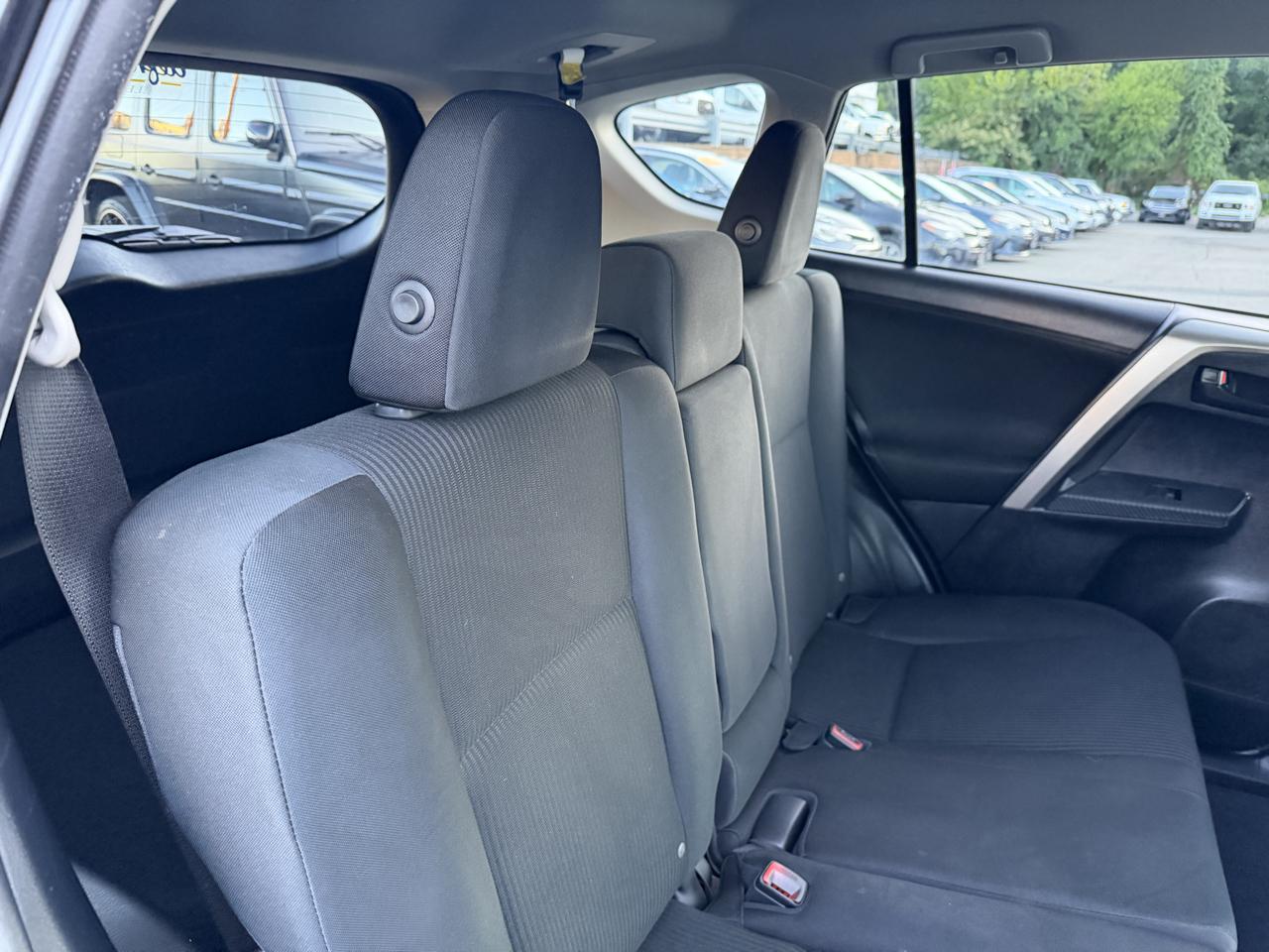Toyota RAV4 LE AWD 2014