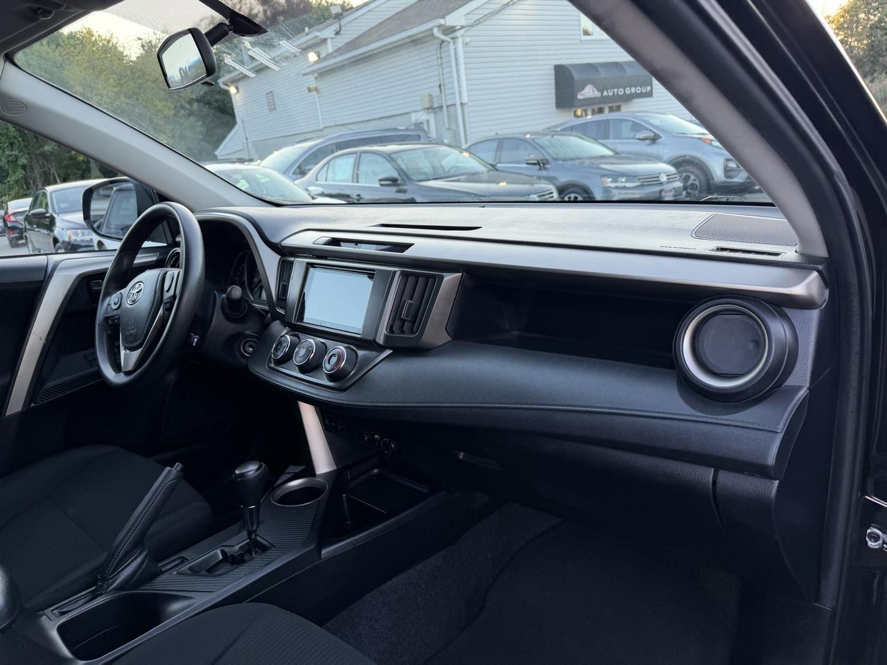 Toyota RAV4 LE AWD 2014