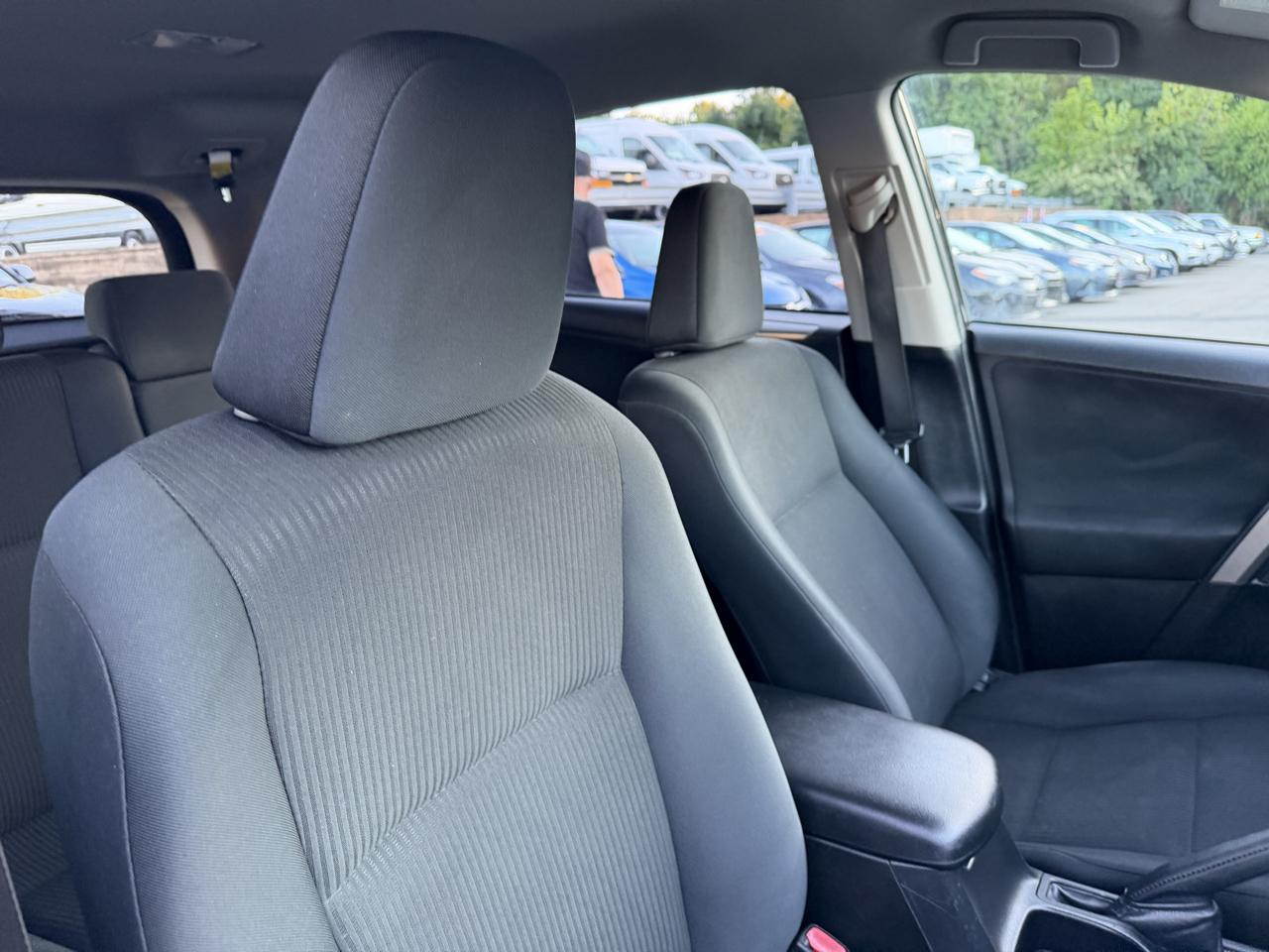Toyota RAV4 LE AWD 2014