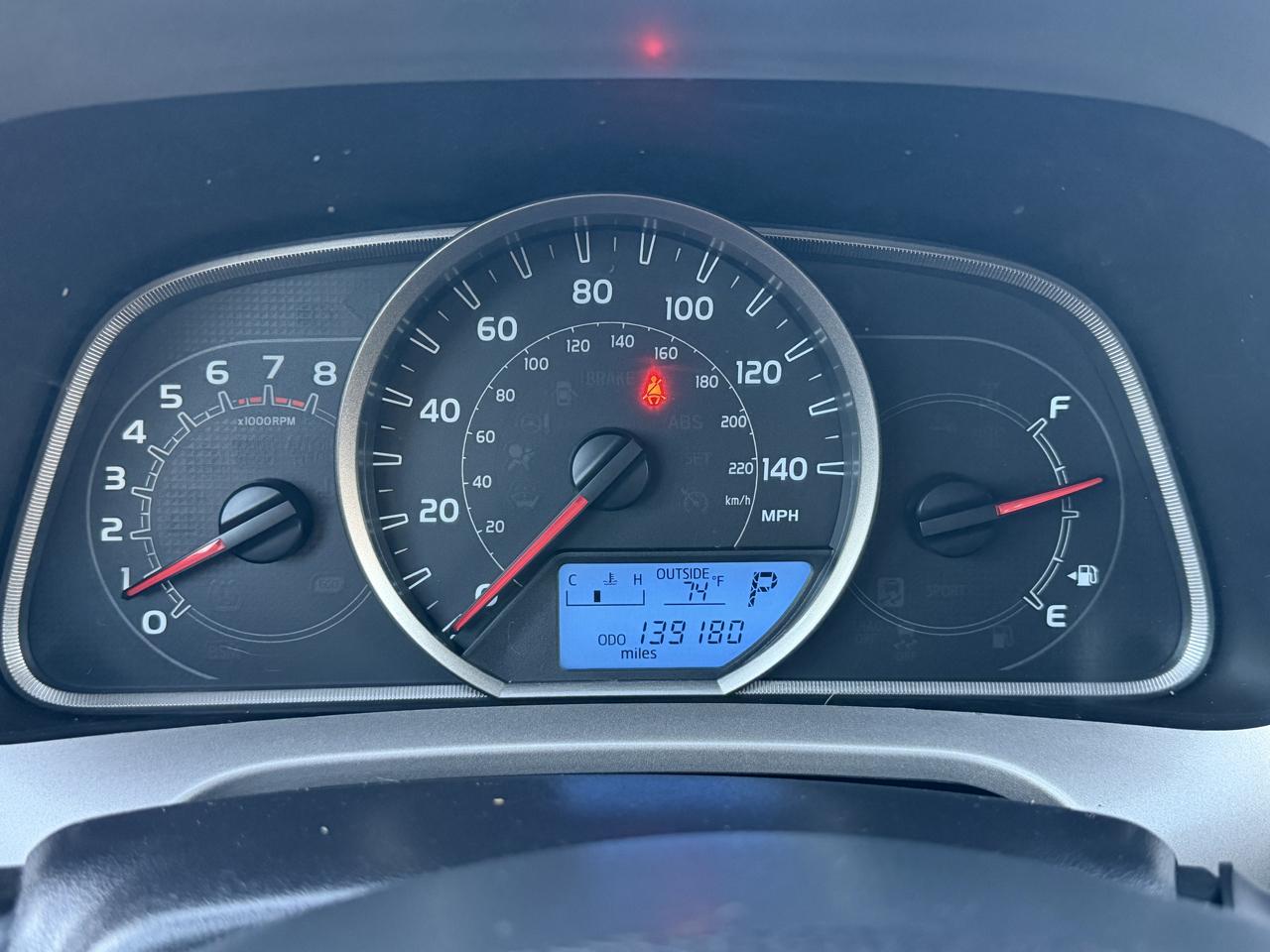 Toyota RAV4 LE AWD 2014