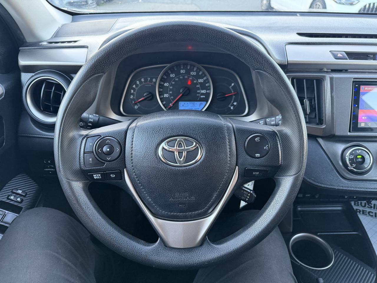 Toyota RAV4 LE AWD 2014