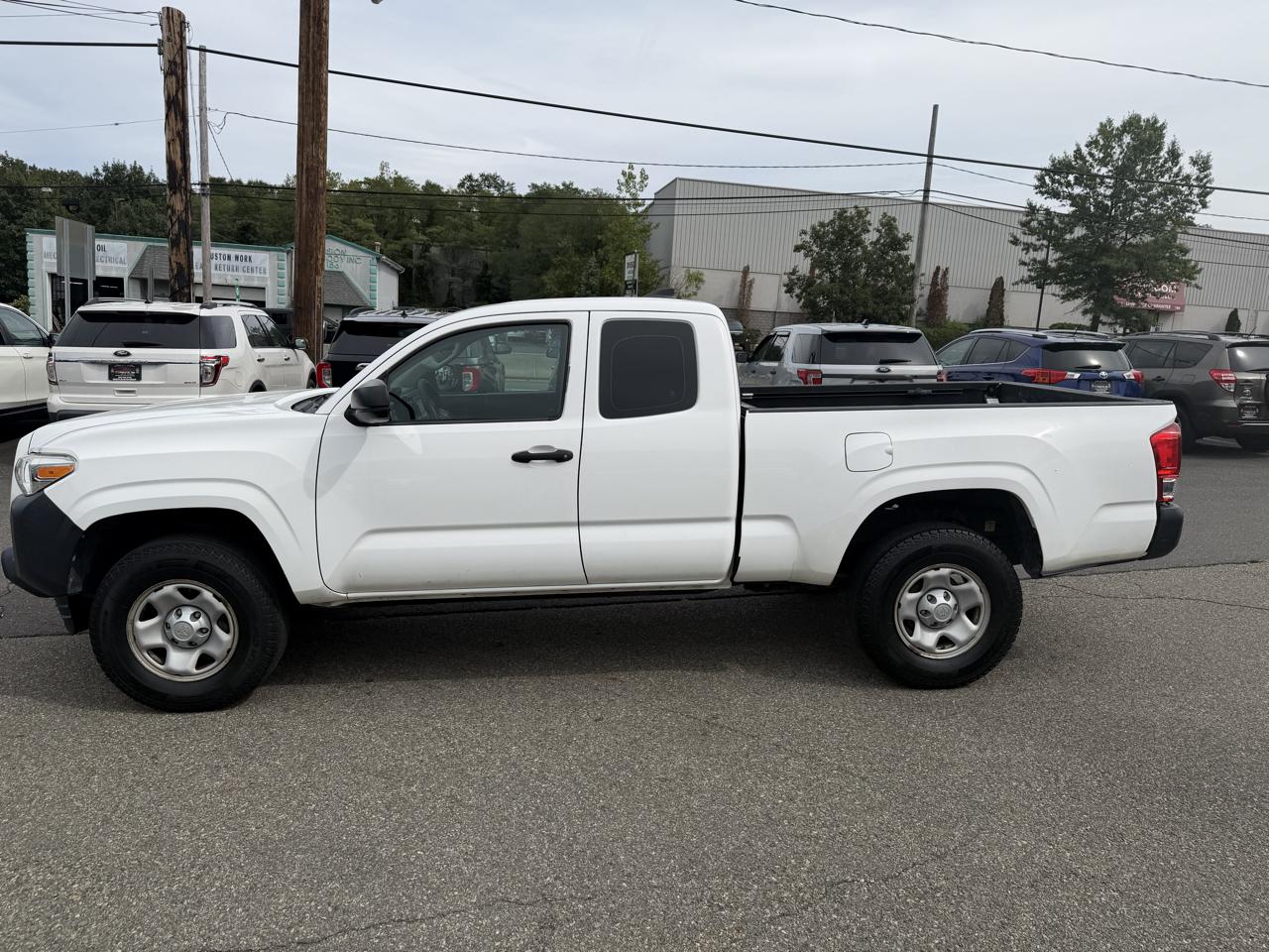 Toyota Tacoma SR5 Access Cab I4 6AT 2WD 2016
