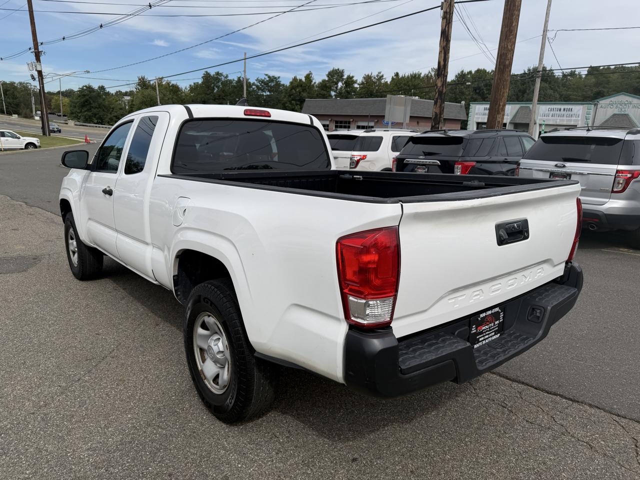 Toyota Tacoma SR5 Access Cab I4 6AT 2WD 2016