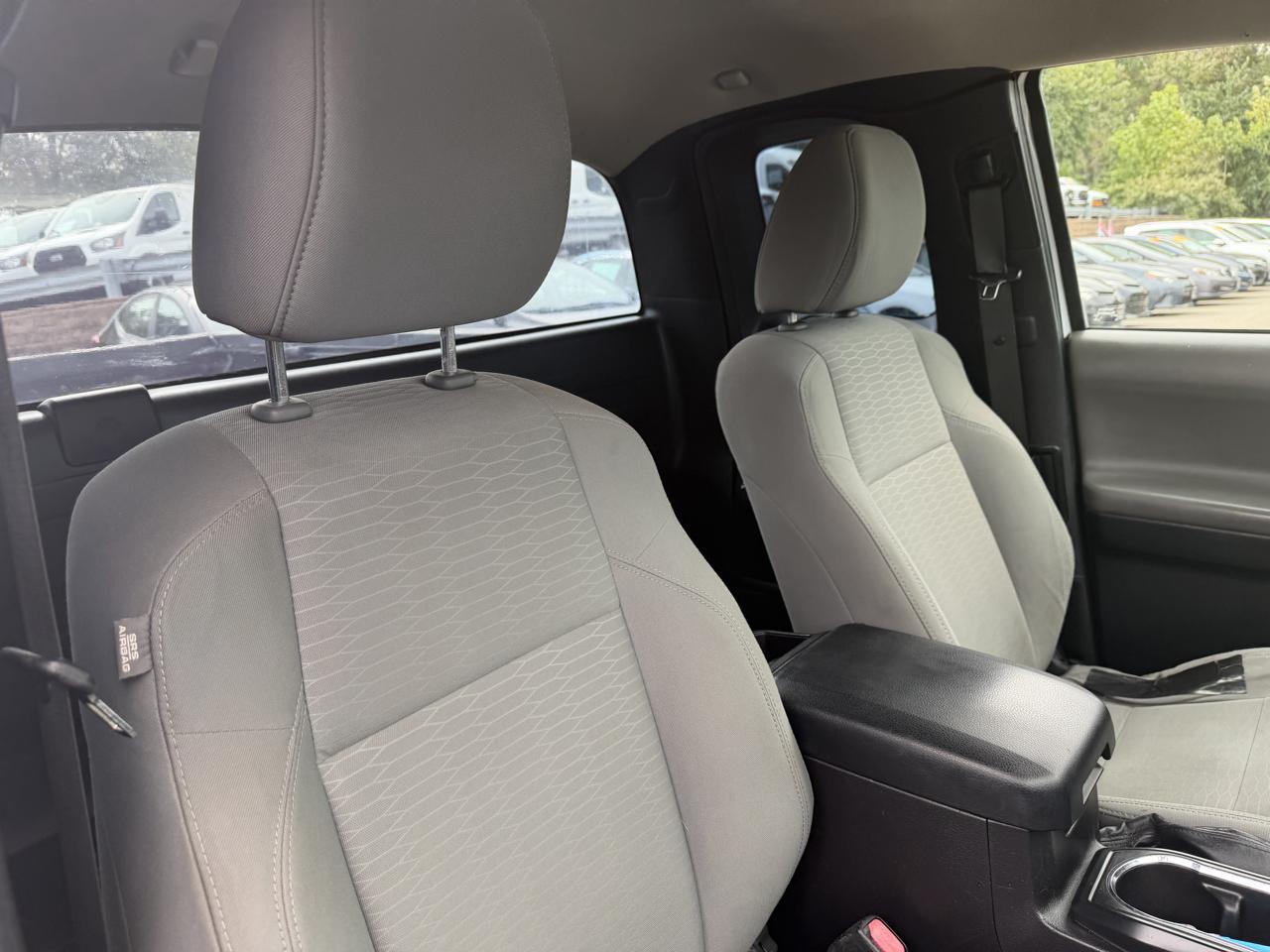 Toyota Tacoma SR5 Access Cab I4 6AT 2WD 2016