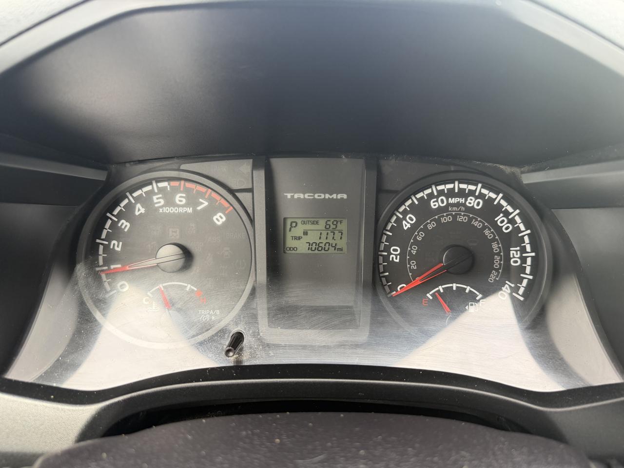 Toyota Tacoma SR5 Access Cab I4 6AT 2WD 2016