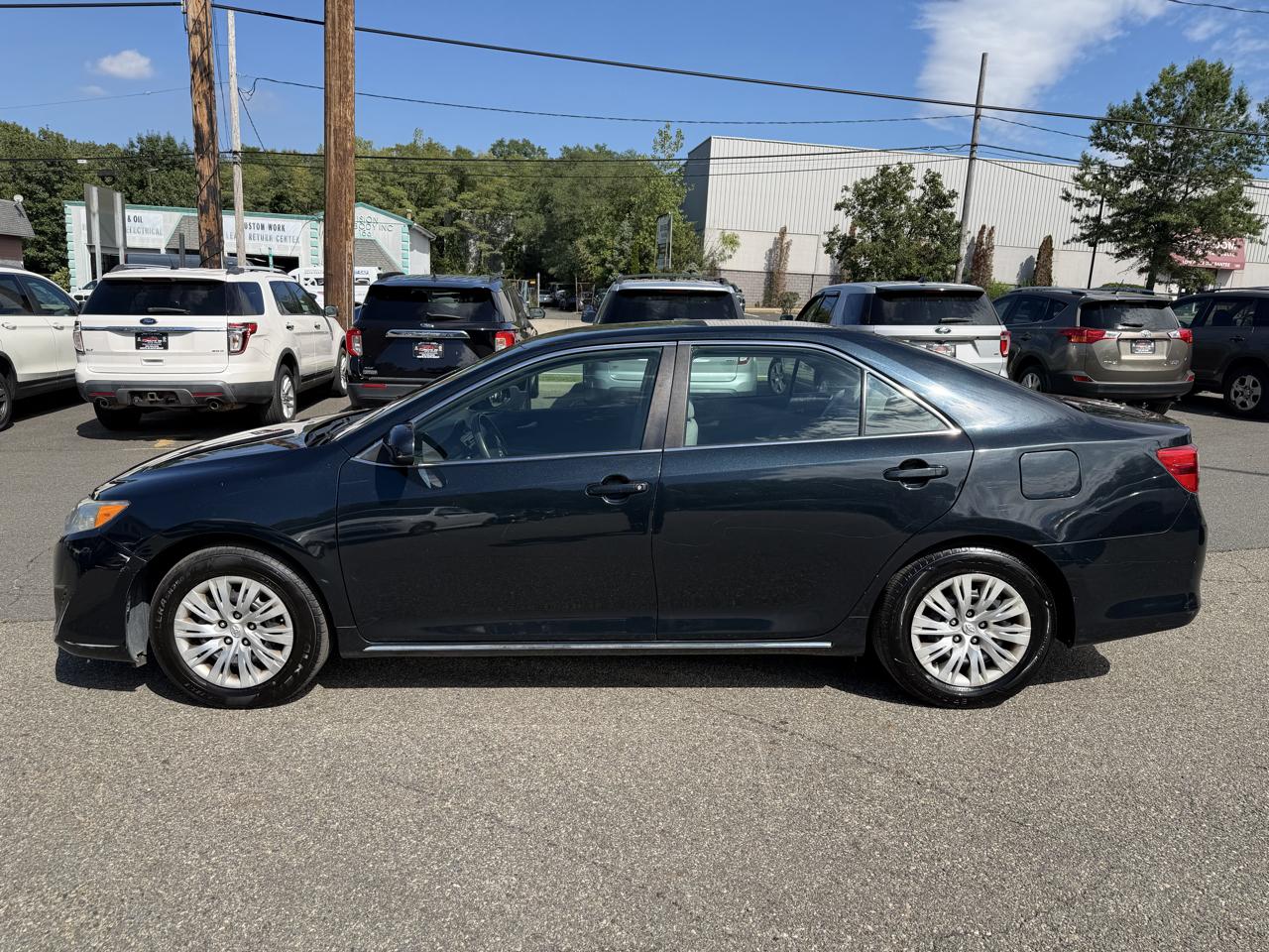 Toyota Camry LE 2014