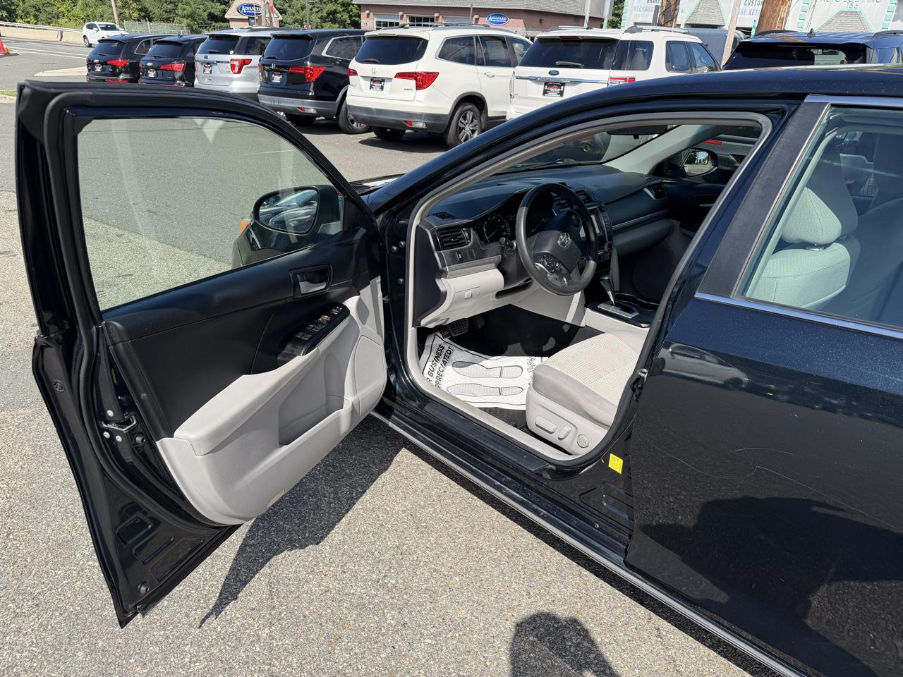 Toyota Camry LE 2014
