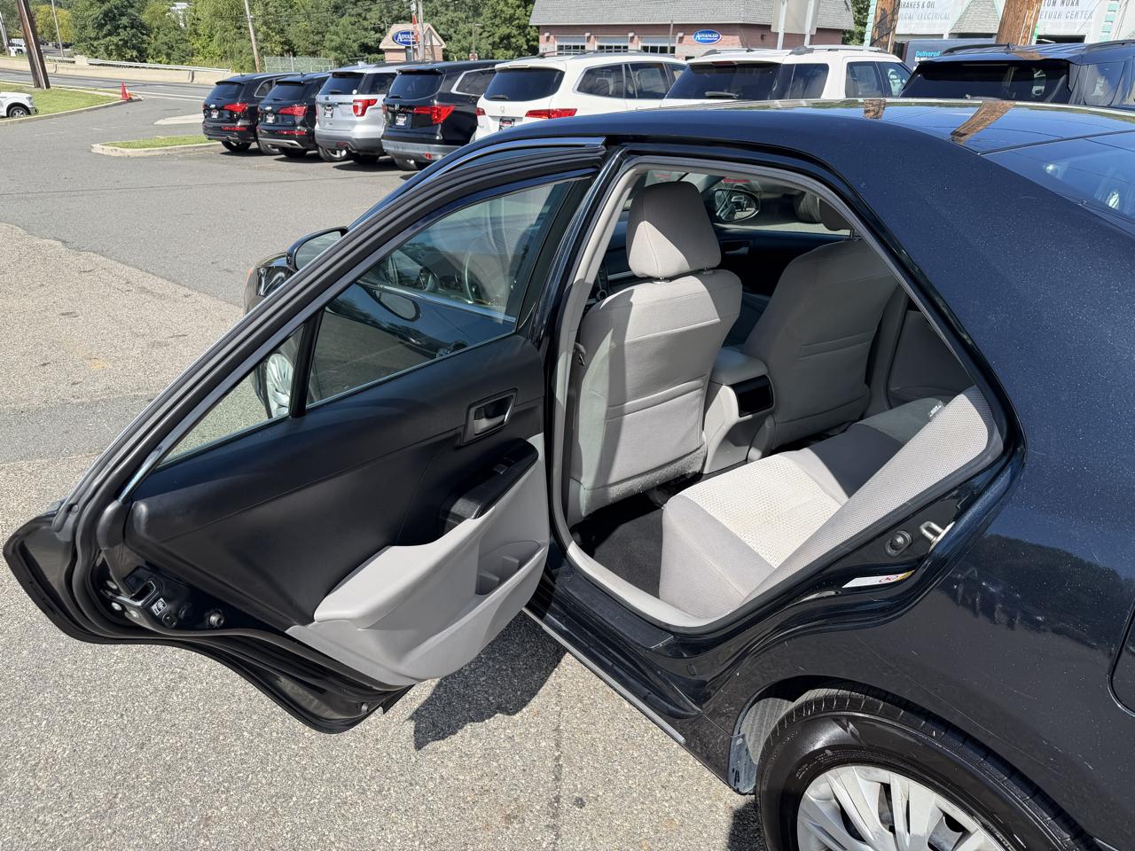 Toyota Camry LE 2014
