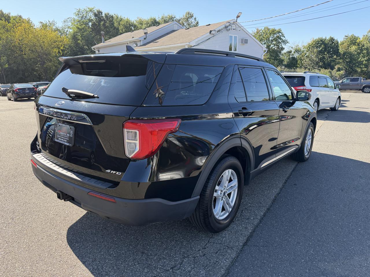 Ford Explorer XLT AWD 2021