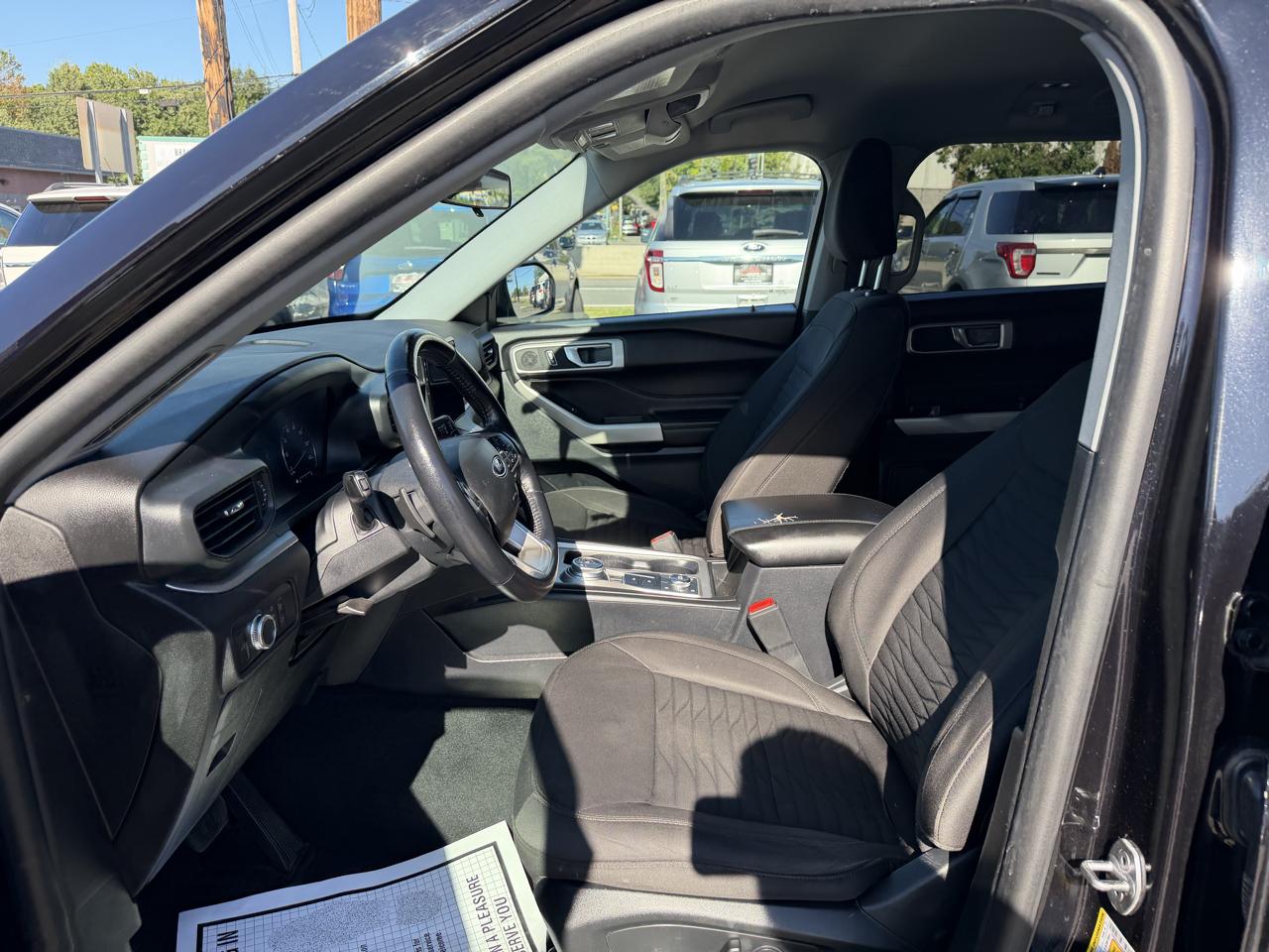 Ford Explorer XLT AWD 2021
