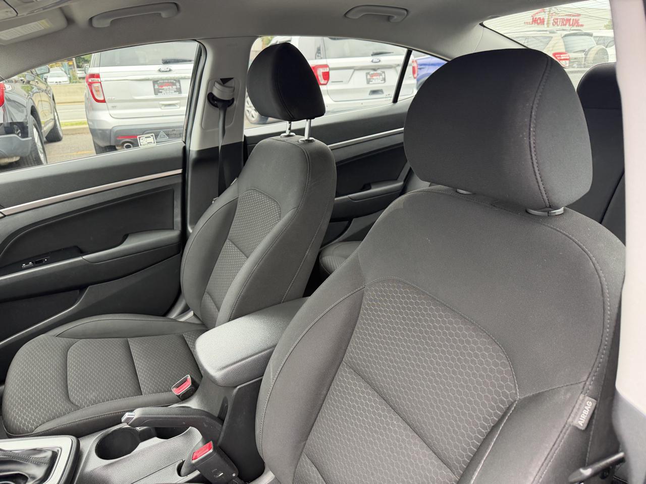 Hyundai Elantra Limited 2019