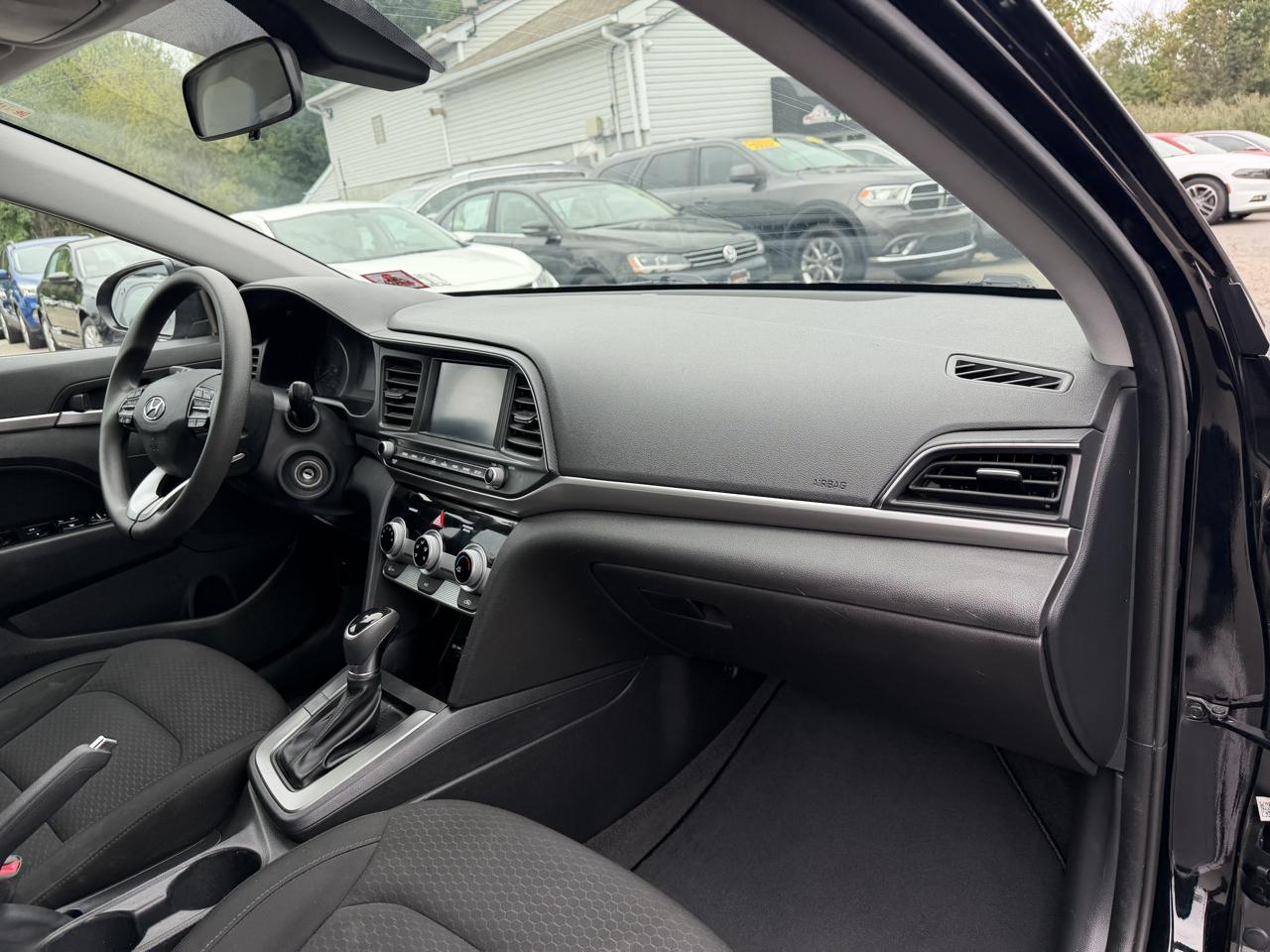 Hyundai Elantra Limited 2019