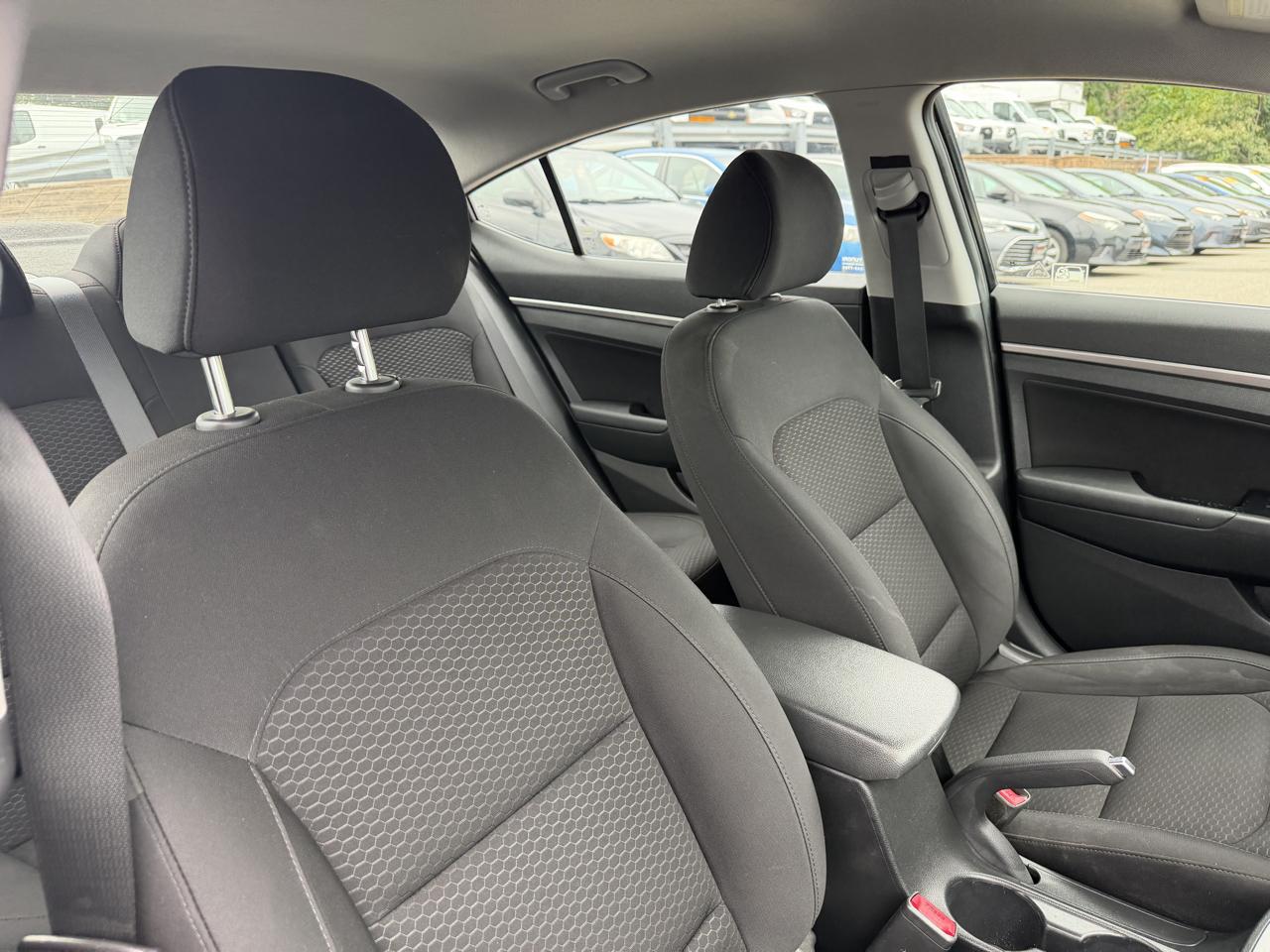 Hyundai Elantra Limited 2019