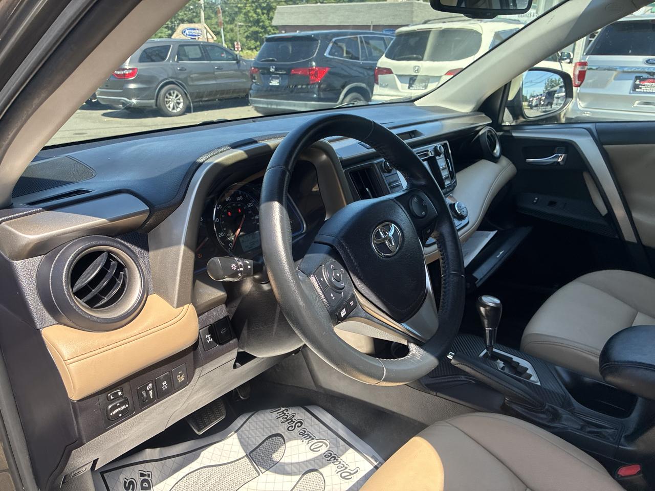 Toyota RAV4 Limited AWD 2015