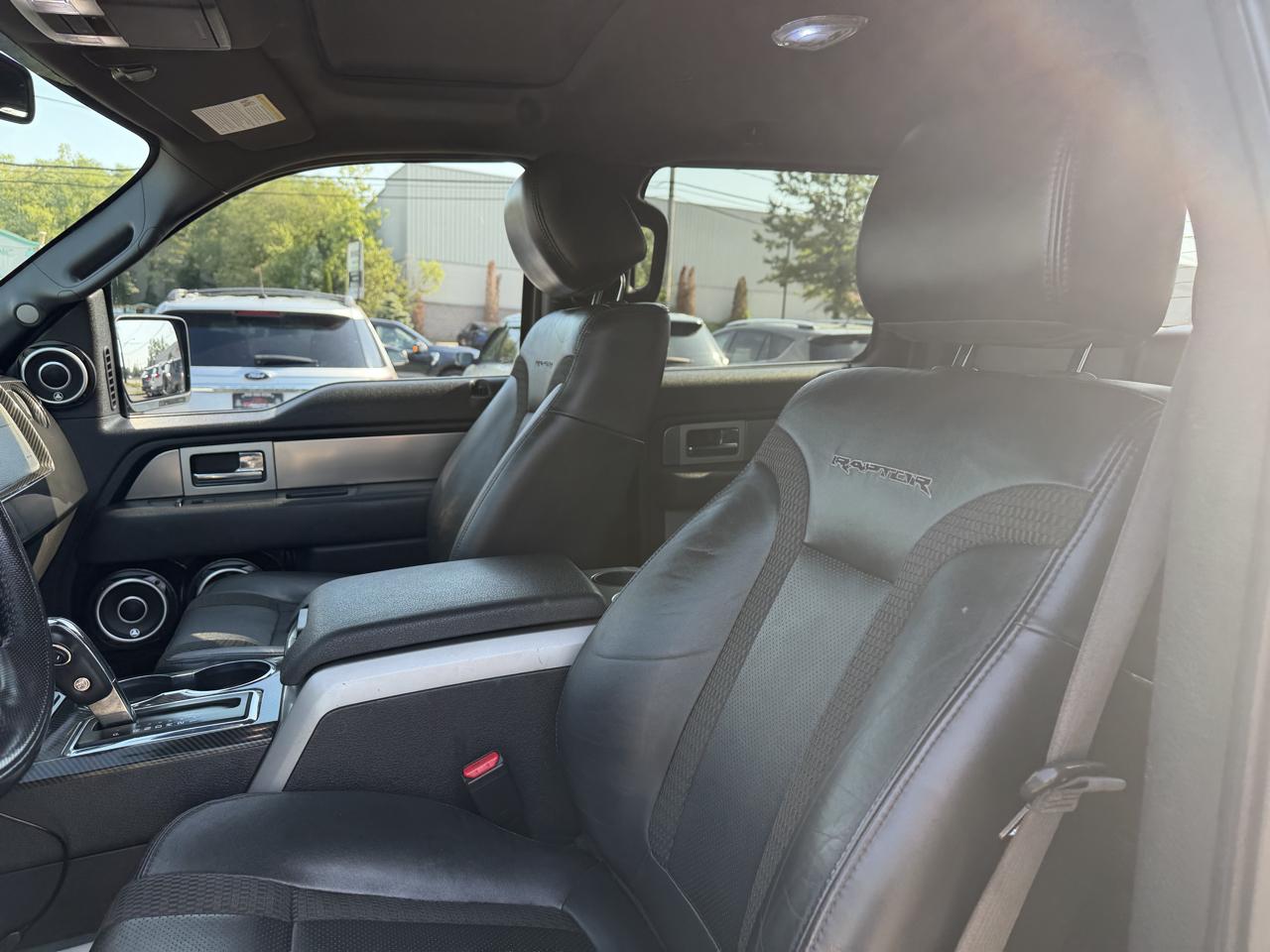 Ford F-150 SVT Raptor SuperCrew 5.5-ft. Bed 4WD 2012