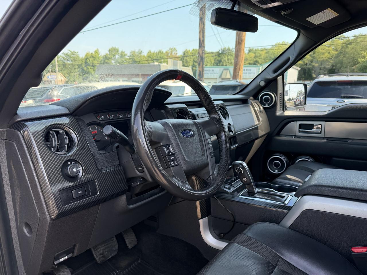 Ford F-150 SVT Raptor SuperCrew 5.5-ft. Bed 4WD 2012