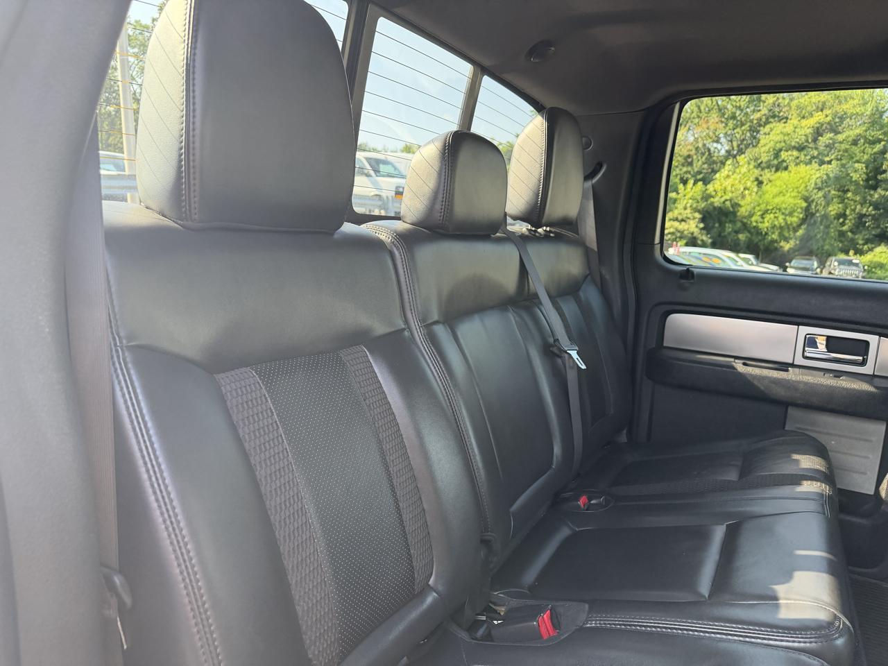 Ford F-150 SVT Raptor SuperCrew 5.5-ft. Bed 4WD 2012
