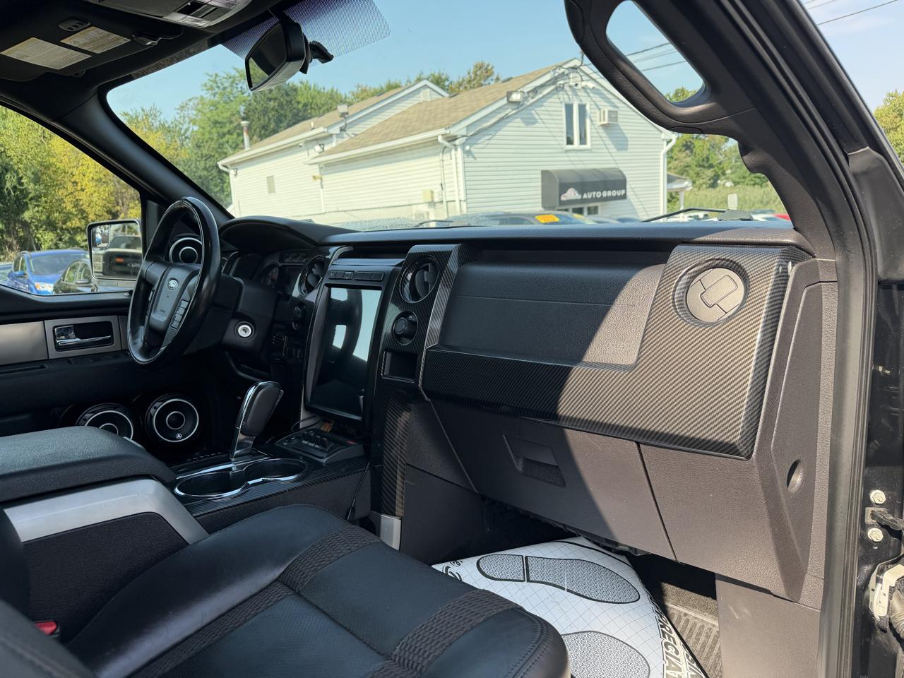 Ford F-150 SVT Raptor SuperCrew 5.5-ft. Bed 4WD 2012