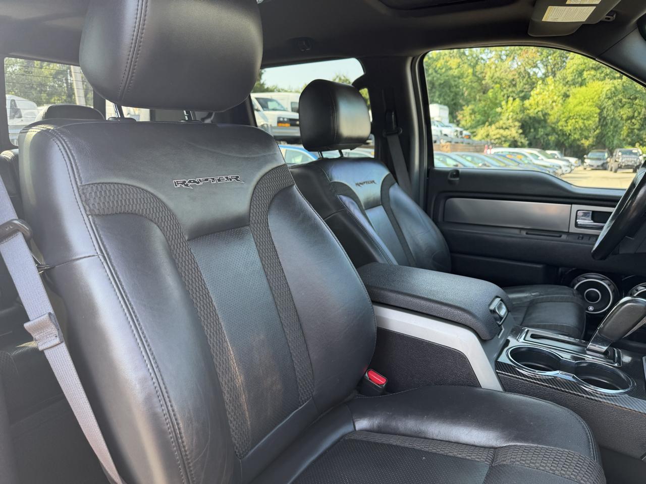 Ford F-150 SVT Raptor SuperCrew 5.5-ft. Bed 4WD 2012