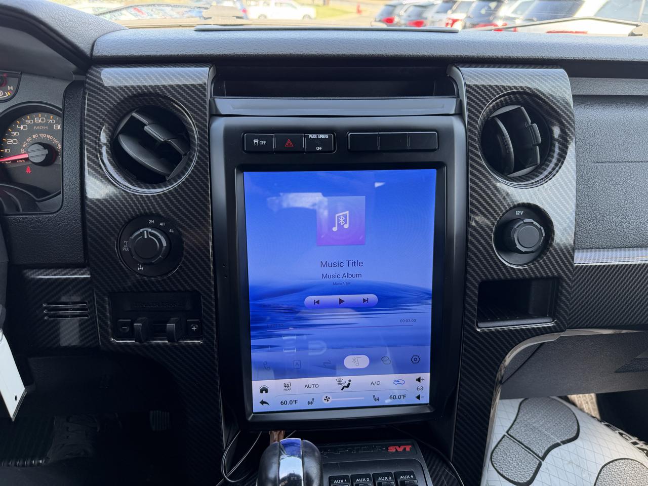 Ford F-150 SVT Raptor SuperCrew 5.5-ft. Bed 4WD 2012