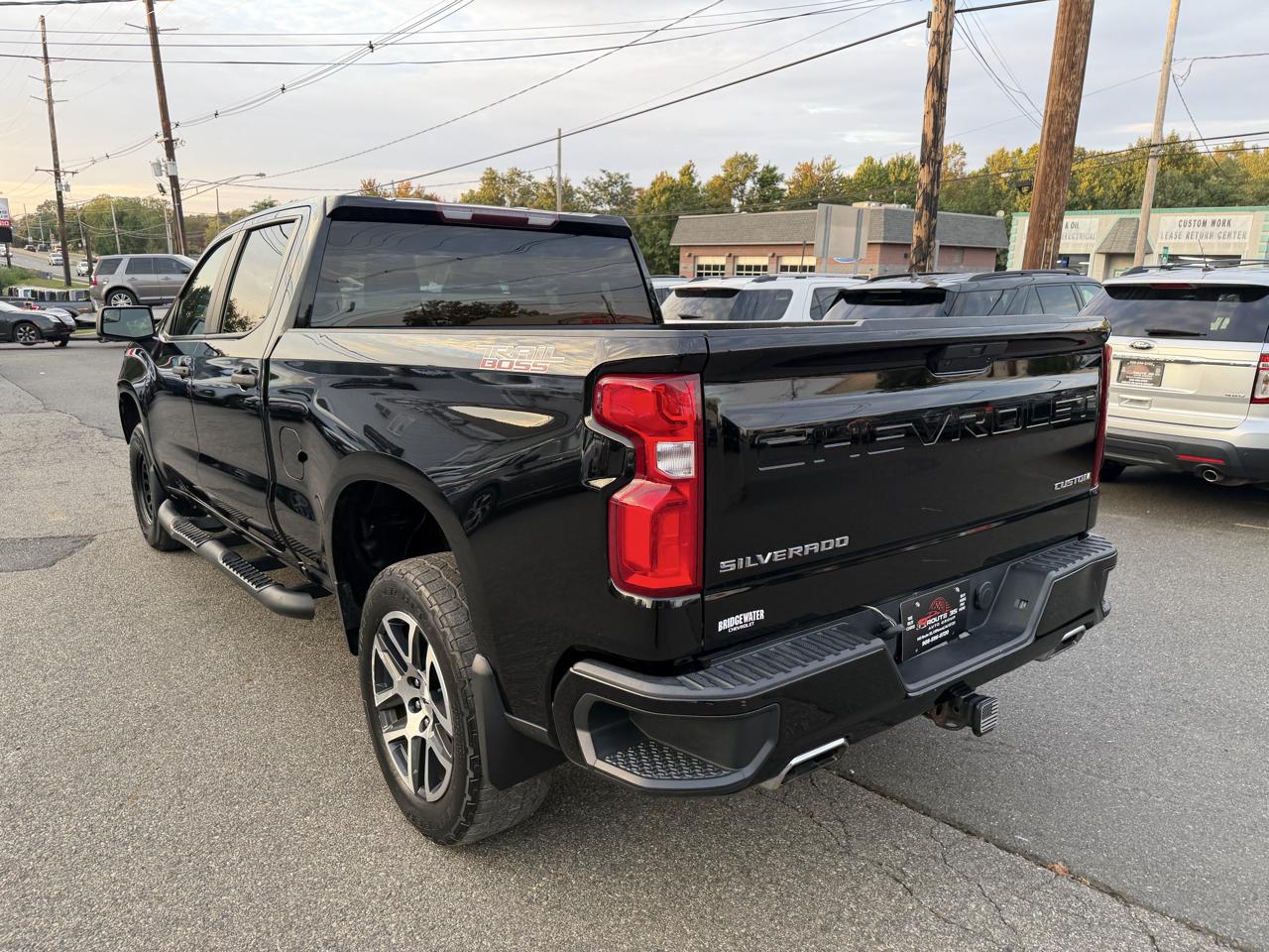 Chevrolet Silverado 1500 Custom Trail Boss Crew Cab Short Box 4WD 2020