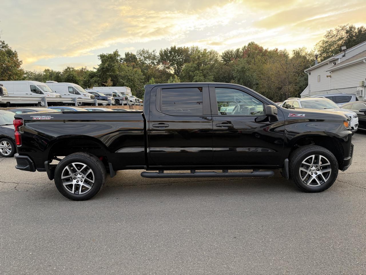 Chevrolet Silverado 1500 Custom Trail Boss Crew Cab Short Box 4WD 2020