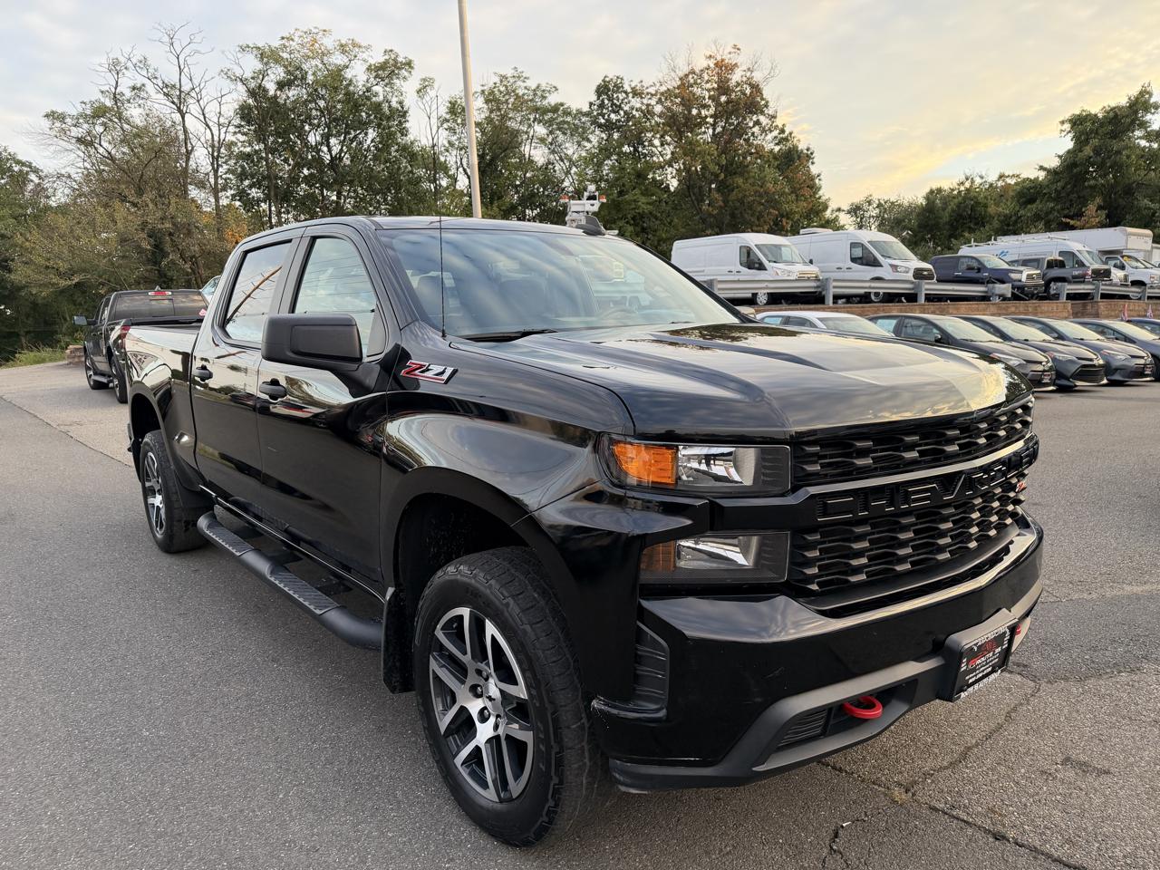 Chevrolet Silverado 1500 Custom Trail Boss Crew Cab Short Box 4WD 2020