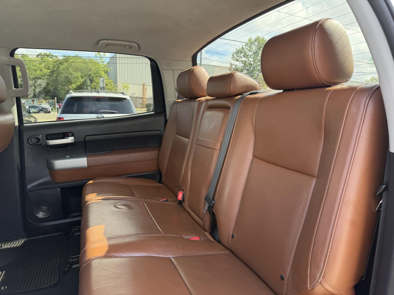 Toyota Tundra Limited CrewMax 6AT 2WD 2007