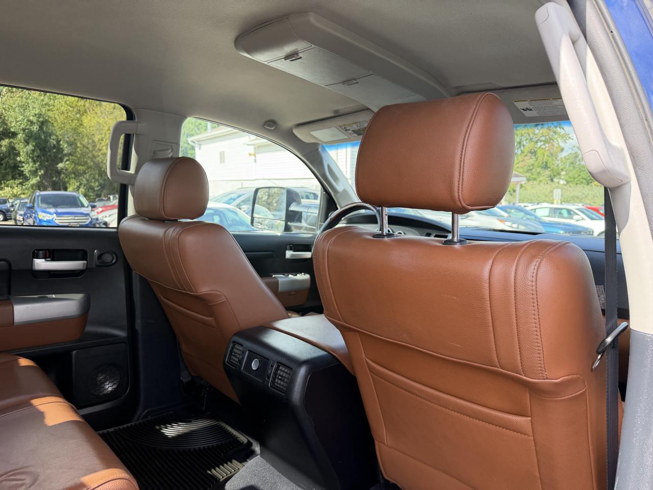 Toyota Tundra Limited CrewMax 6AT 2WD 2007