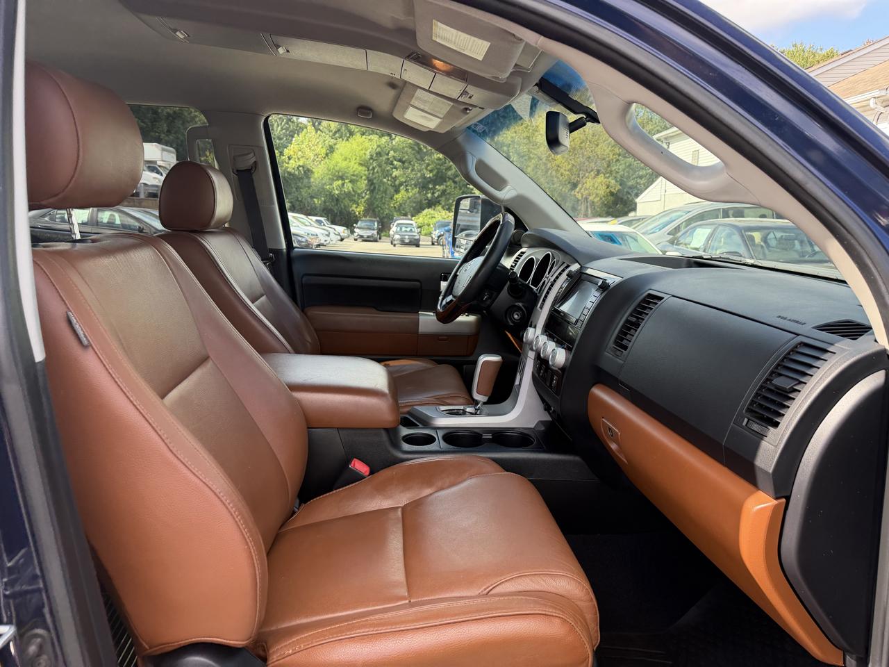 Toyota Tundra Limited CrewMax 6AT 2WD 2007