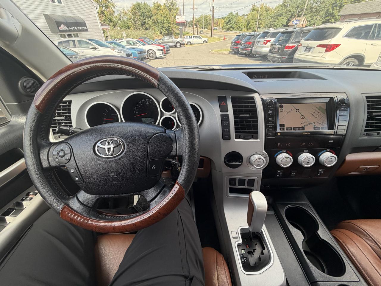 Toyota Tundra Limited CrewMax 6AT 2WD 2007