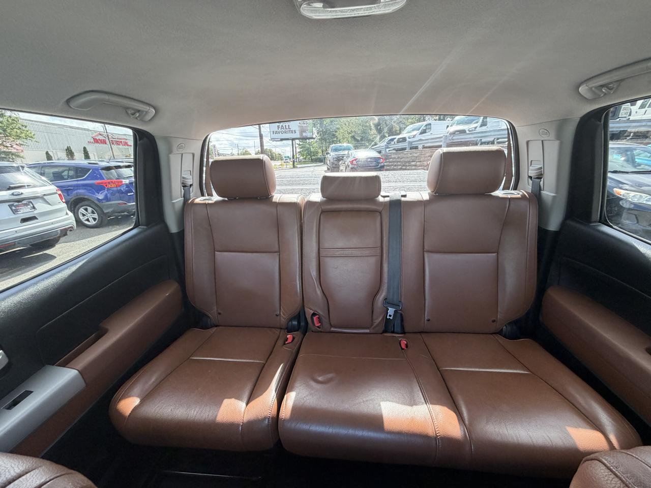 Toyota Tundra Limited CrewMax 6AT 2WD 2007