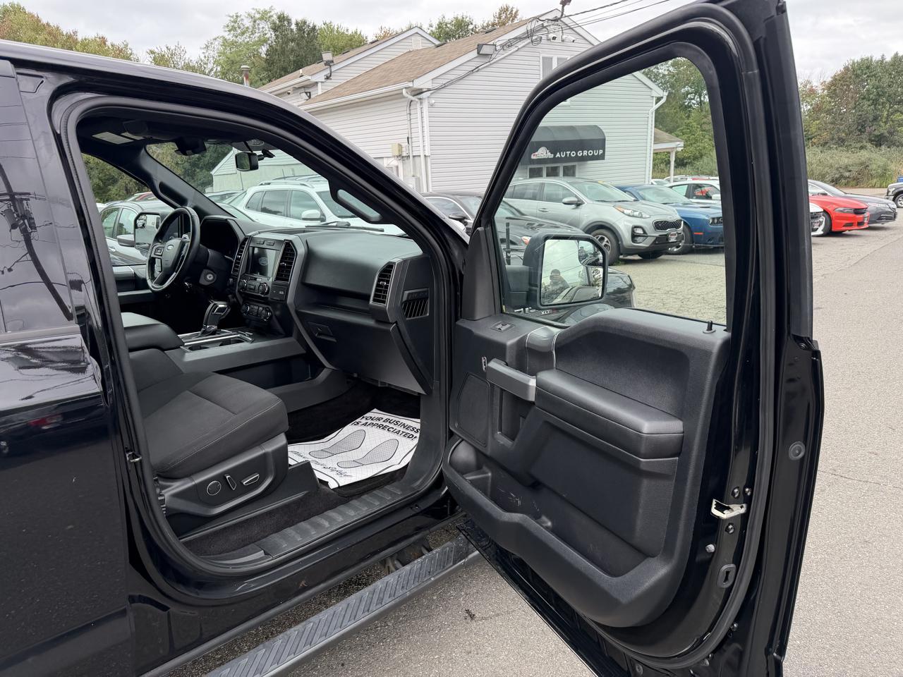 Ford F-150 XLT SuperCrew 6.5-ft. Bed 4WD 2017