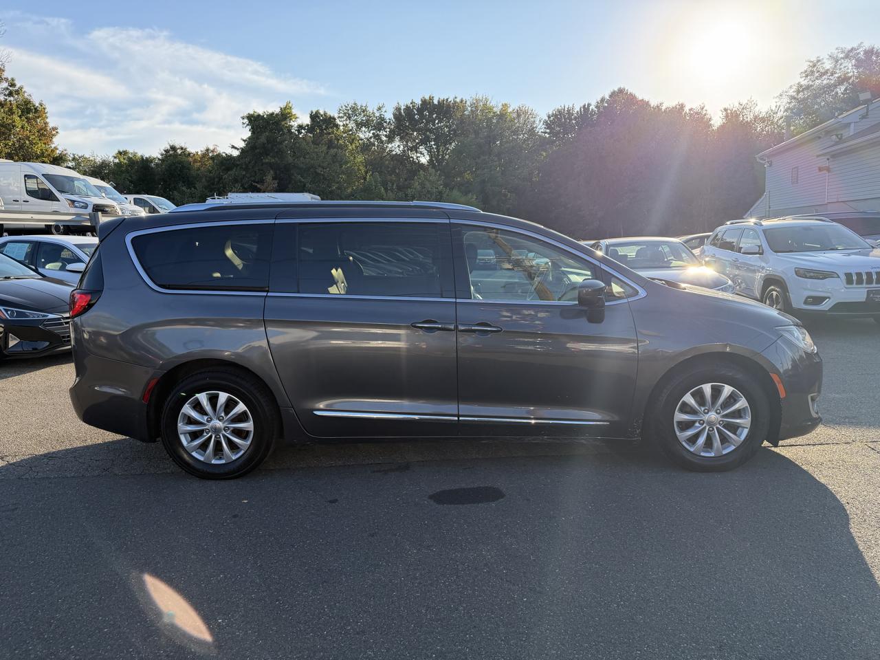 Chrysler Pacifica Touring-L 2019