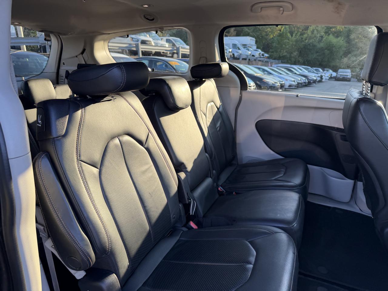 Chrysler Pacifica Touring-L 2019