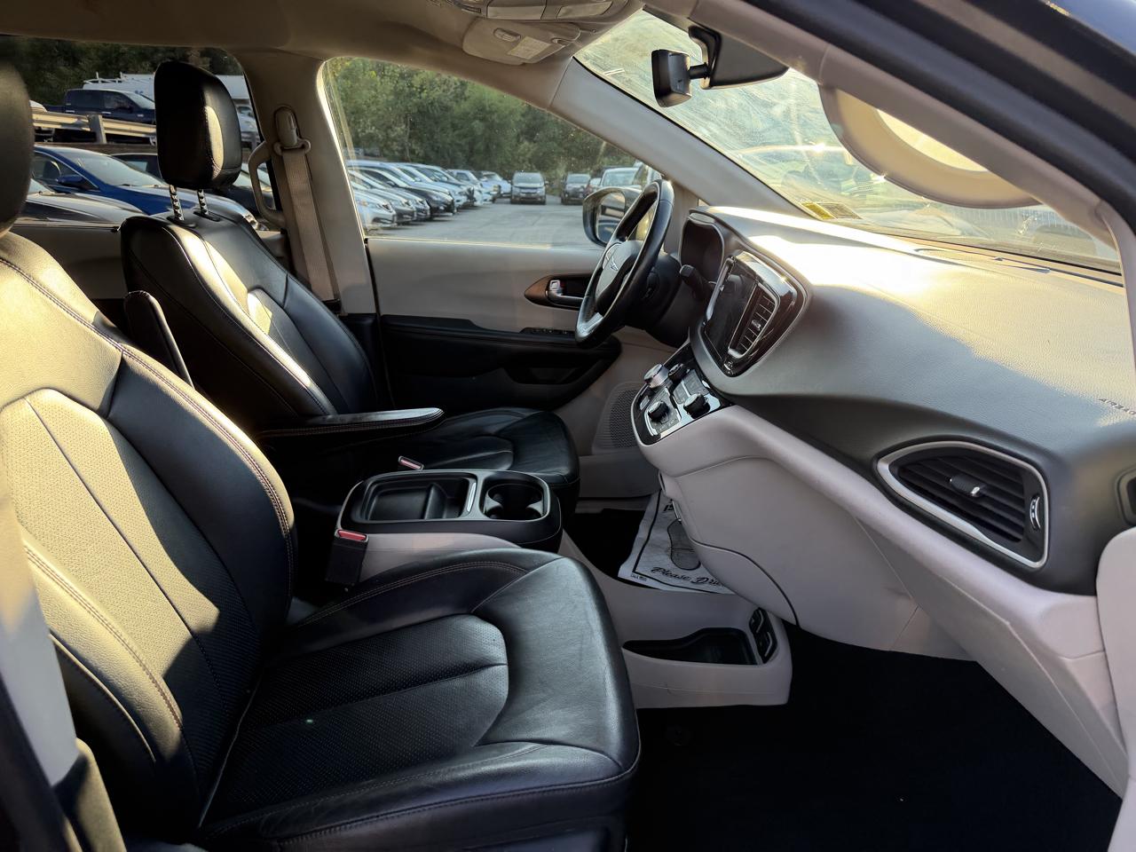 Chrysler Pacifica Touring-L 2019
