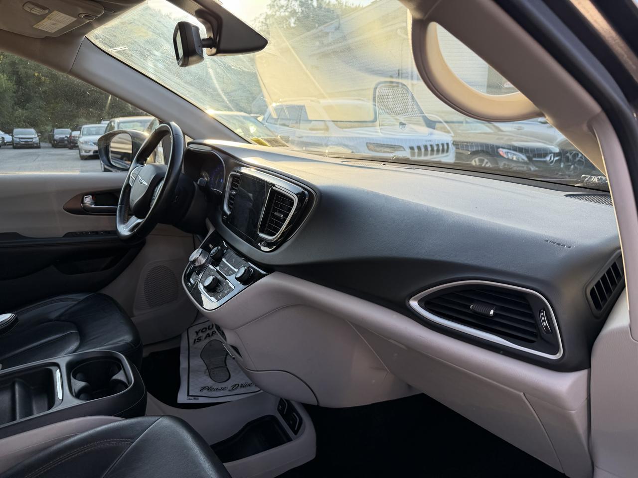 Chrysler Pacifica Touring-L 2019