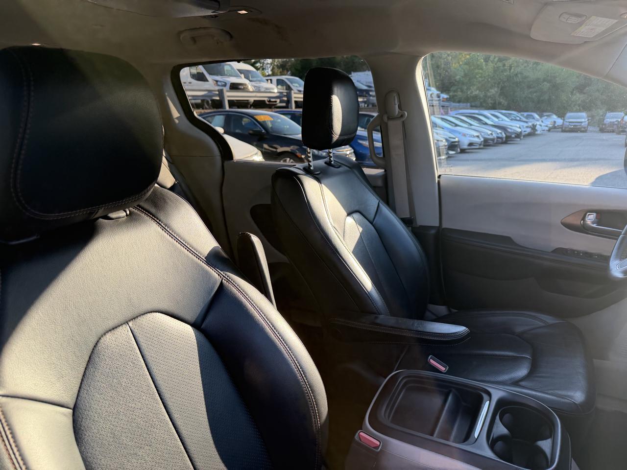 Chrysler Pacifica Touring-L 2019