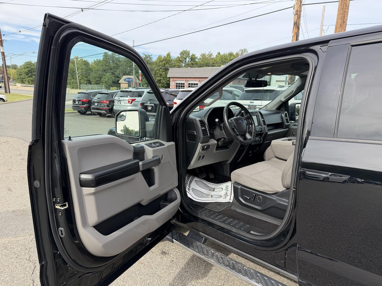 Ford F-150 XLT SuperCrew 5.5-ft. Bed 4WD 2018