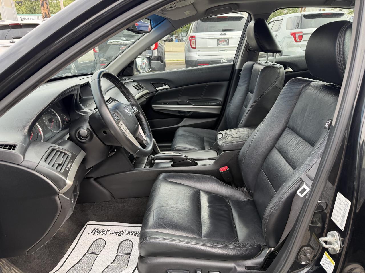 Honda Accord EX-L Sedan AT 2010