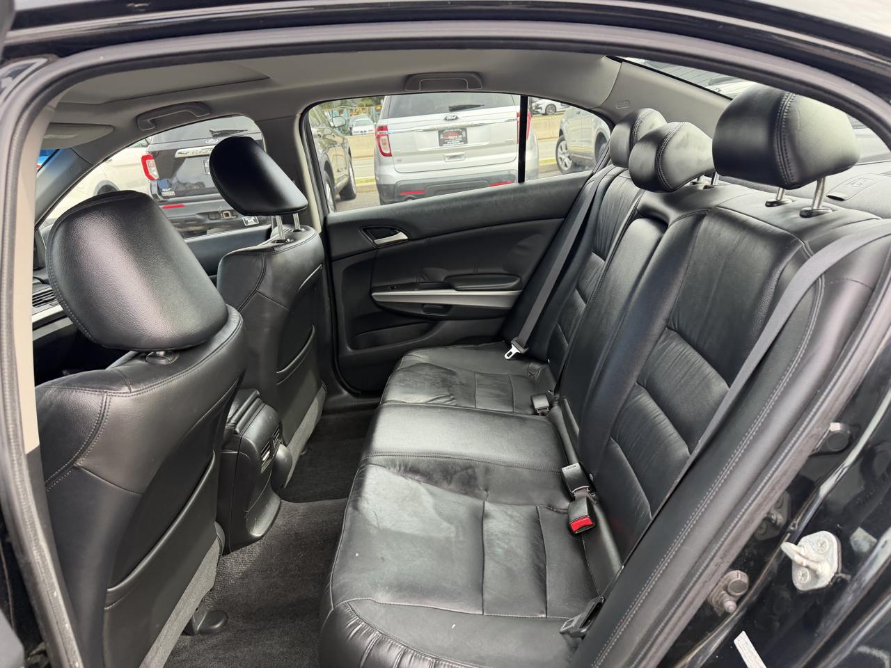 Honda Accord EX-L Sedan AT 2010